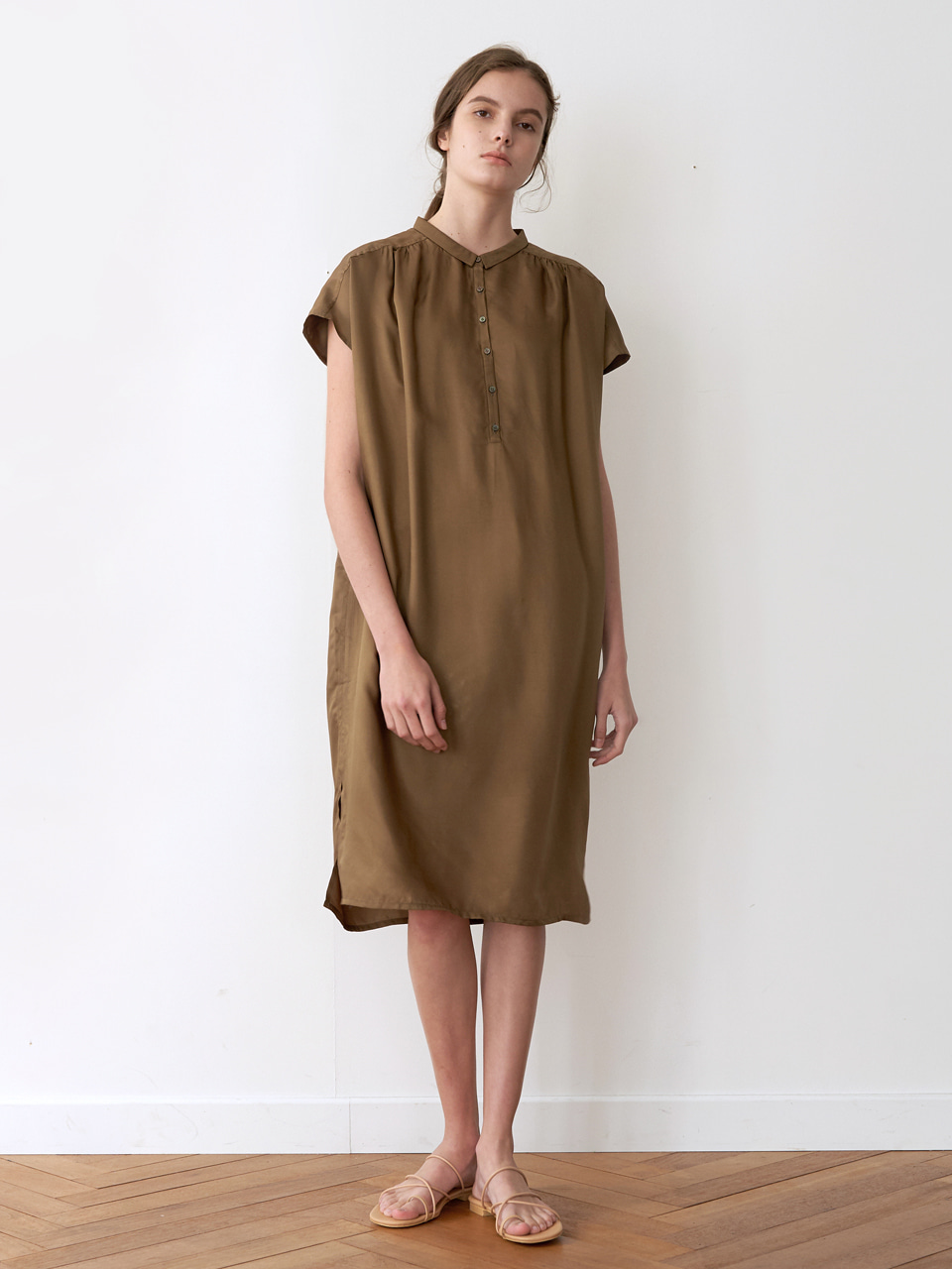 rayon shirring dress-camel brown