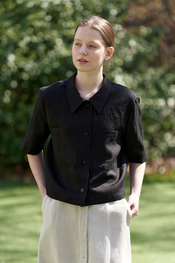 collar point blouse-black